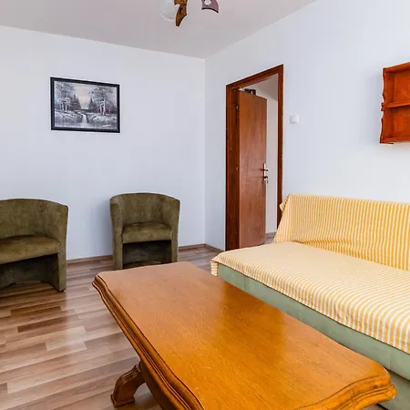 Apartments With Parking Space Novi Vinodolski - 2417 * Novi Vinodolski