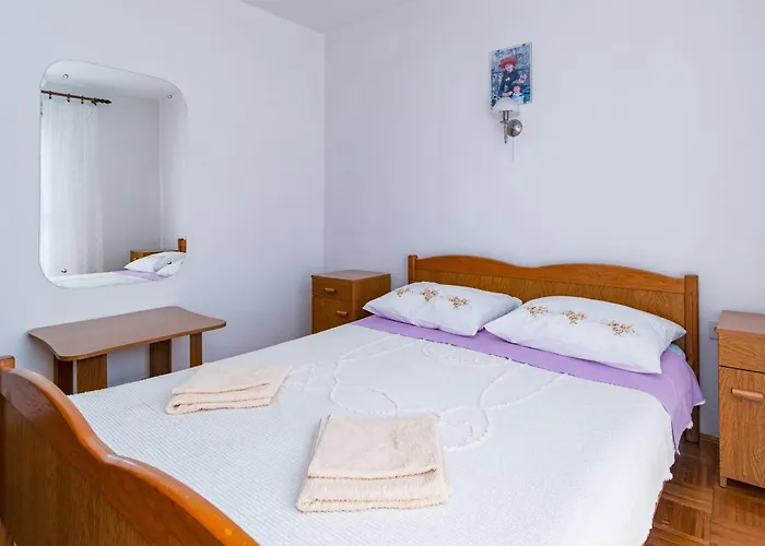 Lägenhet Apartments With Parking Space Novi Vinodolski - 2417